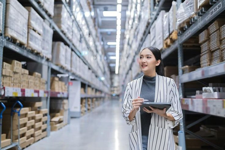 What is a fulfillment center? Definitions, how it works and what-is-a-fulfillment-center